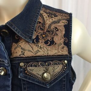 Chico’s Platinum Blue Jean Vest Size 1